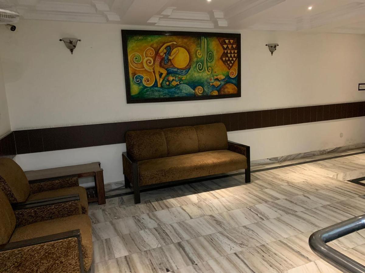 Hotel Raman'S Jagadhri Экстерьер фото